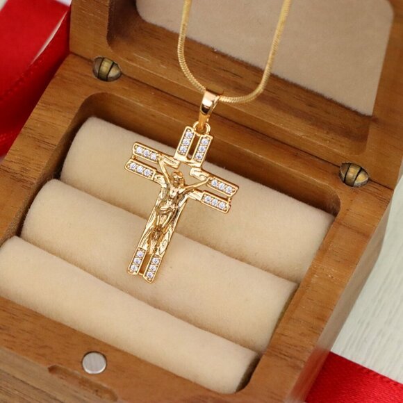 "Rose Gold Crucifix Pendant with Crystal Accents and Detailed Design, XPPT1865 - Picture 9 of 13